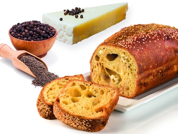 Focaccia salata artigianale con cacio e pepe Attilio Servi